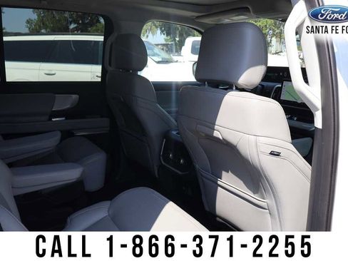 Used 2025 Ford Expedition Active RWD image 21