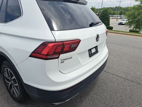 Used 2019 Volkswagen Tiguan SE AWD/4WD image 30