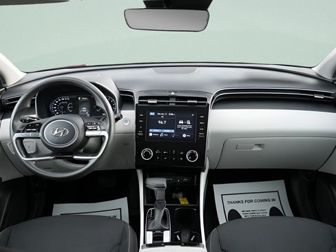 Certified 2023 Hyundai Tucson SEL FWD image 17
