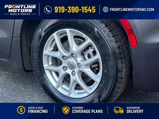 Used 2022 Chrysler Pacifica Touring-L FWD image 22