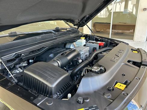 Used 2021 RAM 1500 Laramie image 12