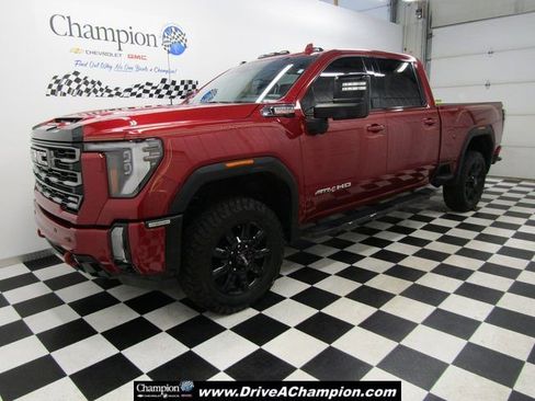 Used 2024 GMC Sierra 2500 AT4 w/ Technology Package image 13
