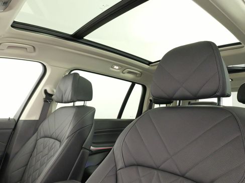 Used 2023 BMW X7 xDrive40i image 34