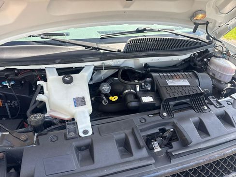 Used 2020 Chevrolet Express 2500 w/ Communications Package RWD image 17