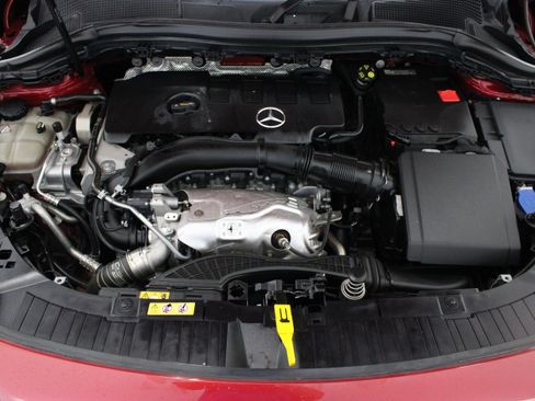 Used 2022 Mercedes-Benz GLA 250 4MATIC image 37