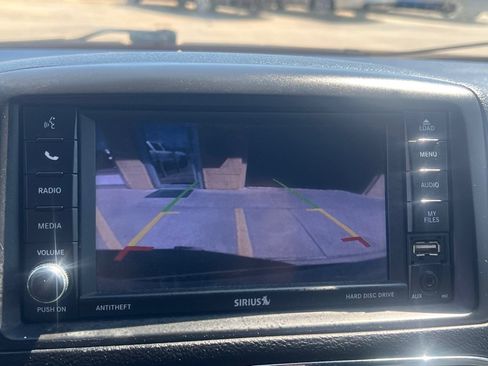 Used 2020 Dodge Grand Caravan SE FWD image 19