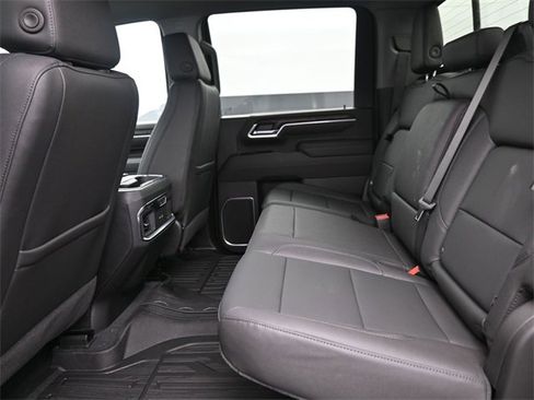 New 2026 GMC Sierra 2500 SLT w/ Max Trailering Package AWD/4WD image 11