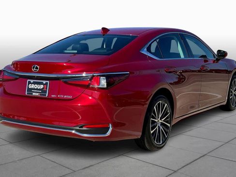 Used 2024 Lexus ES 250 w/ Premium Package image 23