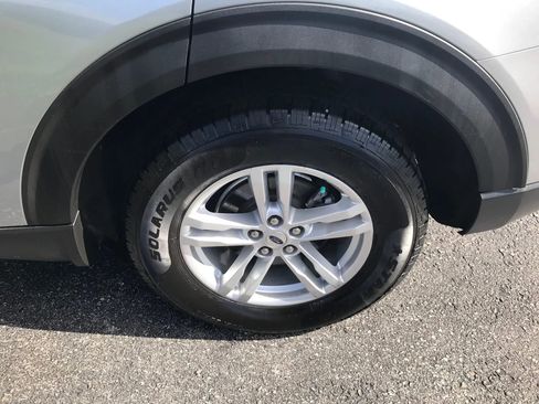 Used 2022 Ford Explorer XLT image 41