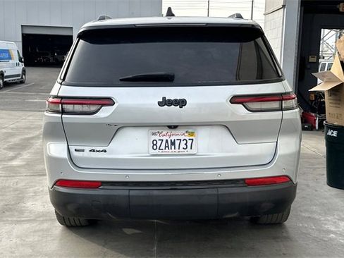 Used 2021 Jeep Grand Cherokee L Altitude image 3