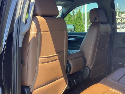 Used 2022 GMC Sierra 1500 Elevation image 14