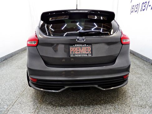 Used 2016 Ford Focus ST w/ Equipment Group 401A FWD image 7