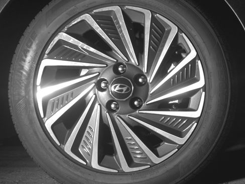 Used 2025 Hyundai Sonata SEL FWD image 13