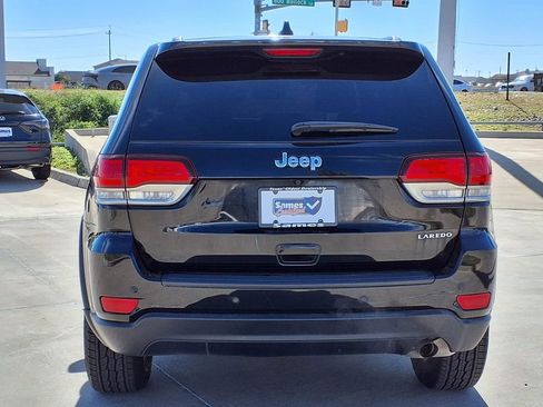 Used 2022 Jeep Grand Cherokee Laredo E image 4