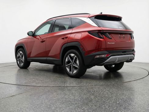 Used 2025 Hyundai Tucson SEL FWD image 6