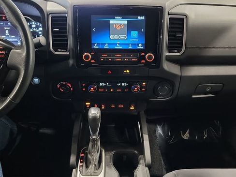 Used 2022 Nissan Frontier SV AWD/4WD image 14