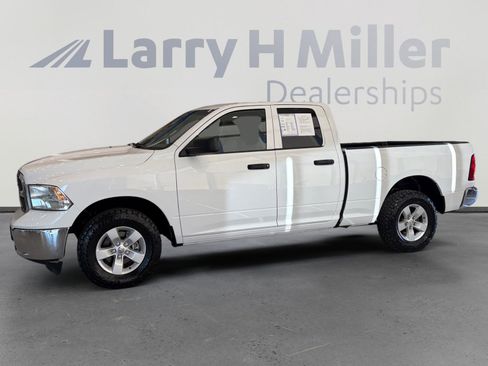 Used 2022 RAM 1500 Tradesman w/ Chrome Appearance Group AWD/4WD image 2