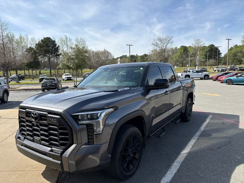 Used 2024 Toyota Tundra Limited w/ TRD Off-Road Package image 7