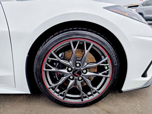 Used 2024 Chevrolet Corvette Stingray w/ Z51 Performance Package image 23