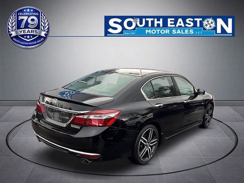 Used 2017 Honda Accord Sport Special Edition image 6