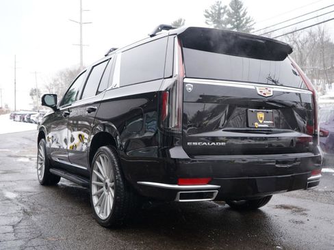 Used 2022 Cadillac Escalade Luxury image 10