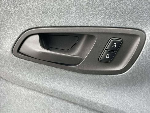 Used 2019 Ford Transit 350 XLT image 15