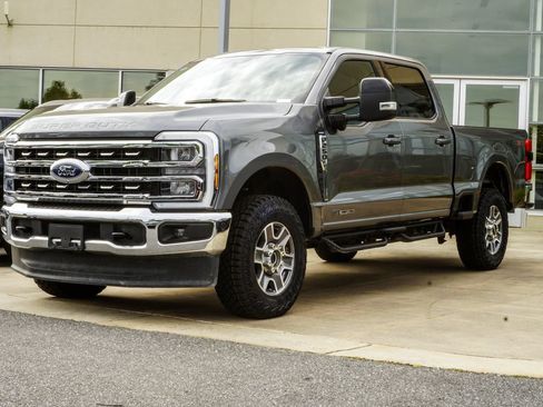 Used 2024 Ford F250 Lariat AWD/4WD image 8