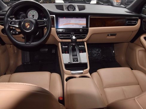 Used 2023 Porsche Macan S image 16