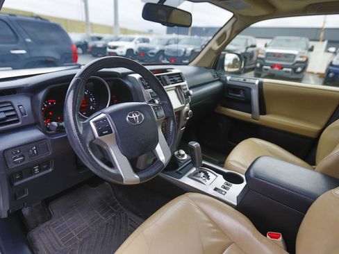 Used 2013 Toyota 4Runner Limited image 4