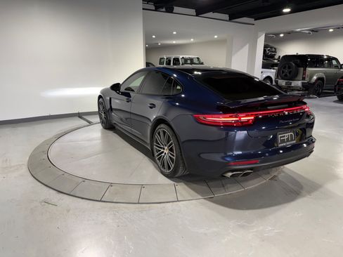 Used 2018 Porsche Panamera Turbo AWD/4WD image 12