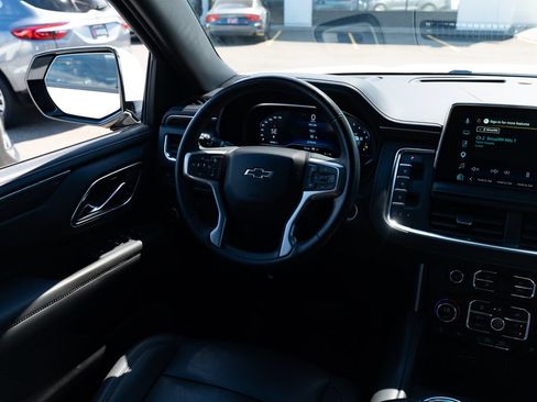 Used 2023 Chevrolet Tahoe Z71 w/ Luxury Package AWD/4WD image 9