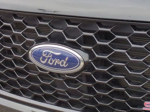 Used 2023 Ford Edge ST image 12