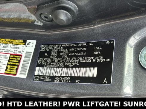 Used 2024 Toyota Highlander XLE image 35