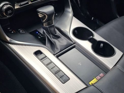 Used 2024 Lexus LX 600 F Sport AWD/4WD image 36