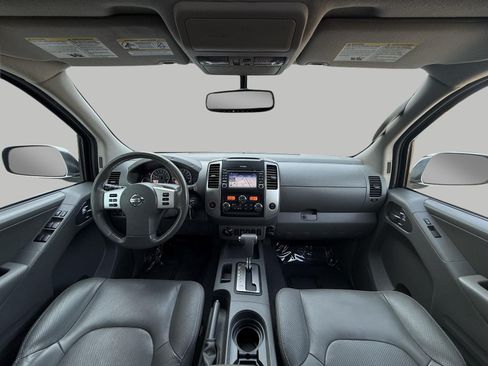Used 2019 Nissan Frontier SL AWD/4WD image 5