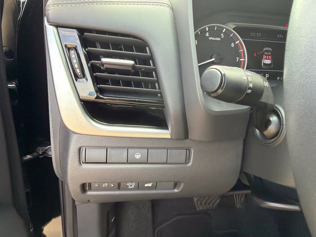 Used 2023 Nissan Rogue SL w/ SL Premium Package FWD image 27