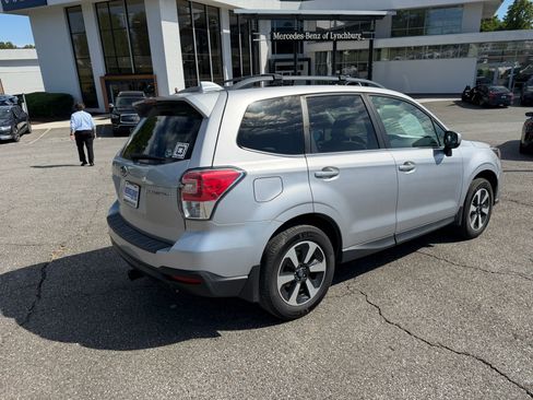 Used 2018 Subaru Forester 2.5i Limited AWD/4WD image 4