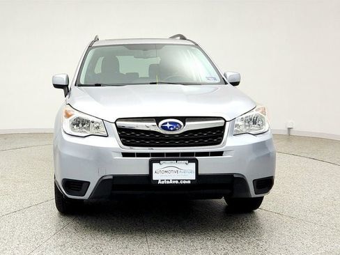 Used 2016 Subaru Forester 2.5i Premium w/ All-Weather Package AWD/4WD image 2