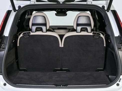 Certified 2025 Volvo XC90 B6 Plus AWD/4WD image 34