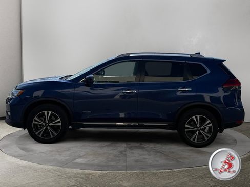 Used 2017 Nissan Rogue SL AWD/4WD image 4