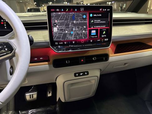 New 2025 Volkswagen ID. Buzz 1st Edition image 25