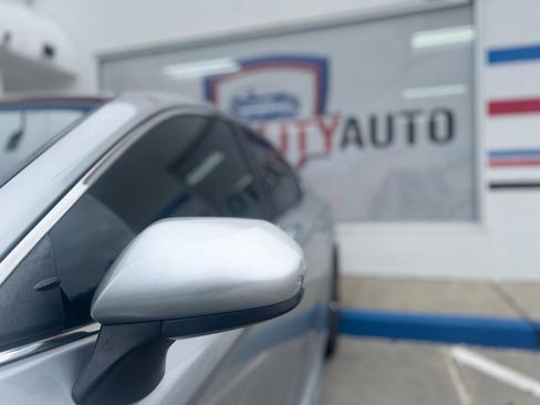 Used 2018 Toyota Camry SE image 17