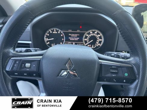 Used 2022 Mitsubishi Outlander SE AWD/4WD image 17