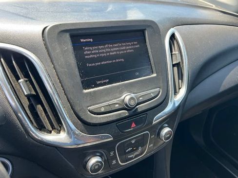 Used 2020 Chevrolet Equinox LT FWD image 20