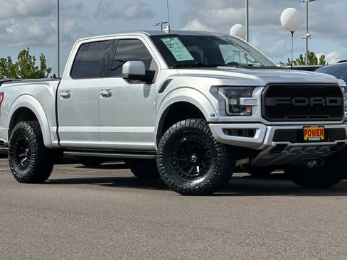 Used 2019 Ford F150 Raptor w/ Equipment Group 802A Luxury image 2