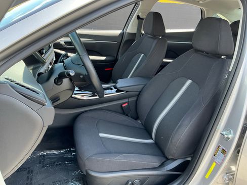 Used 2021 Hyundai Sonata SEL w/ Convenience Package FWD image 18