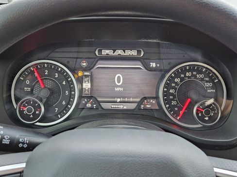New 2026 RAM 1500 Express AWD/4WD image 17