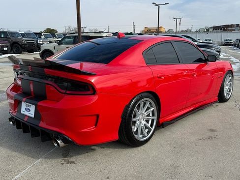 Used 2022 Dodge Charger R/T w/ Blacktop Package image 8