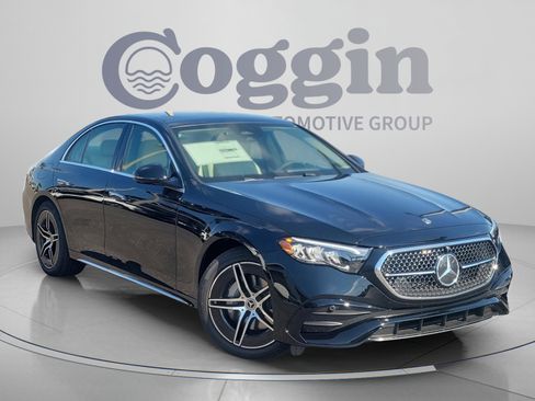 Used 2026 Mercedes-Benz E 350 Sedan w/ Winter Package image 4