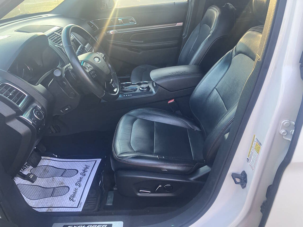 Used 2016 Ford Explorer Sport w/ Equipment Group 401A AWD/4WD image 7